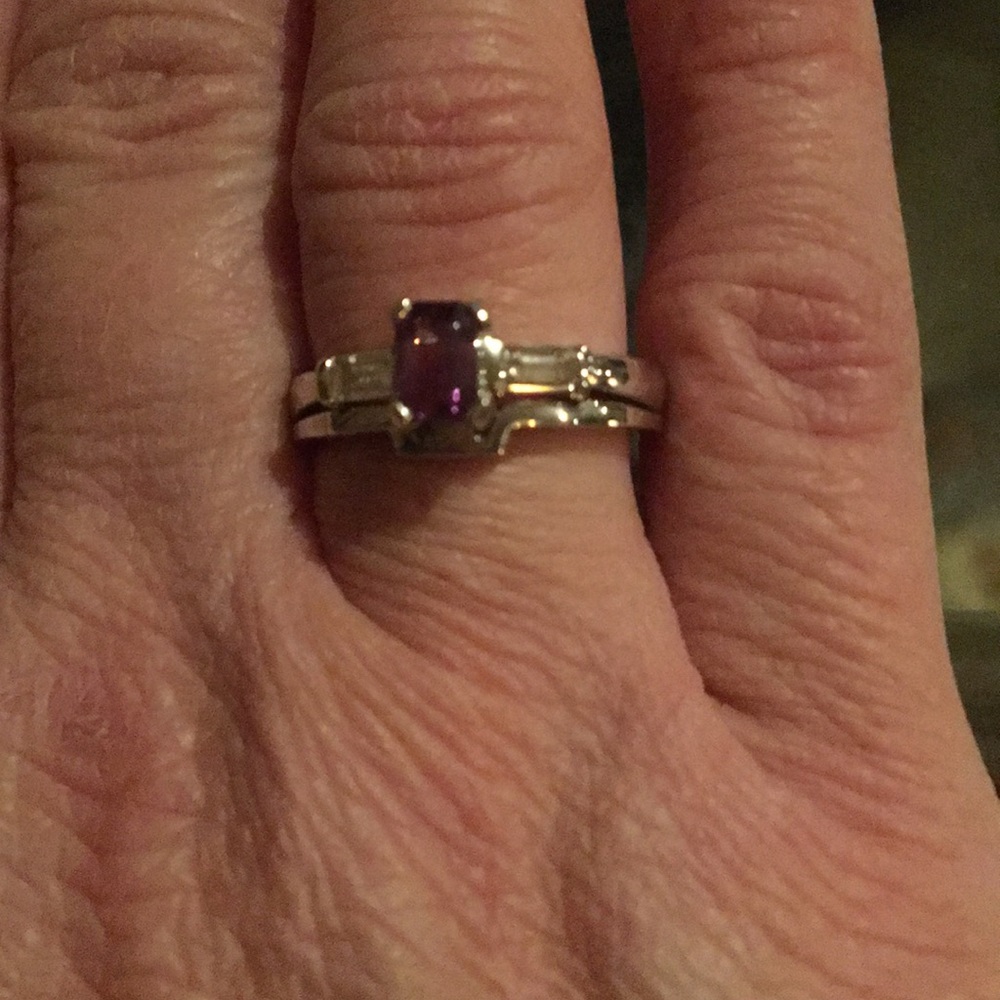 Just gorgeous .26 diamond .50 amethyst wedding set